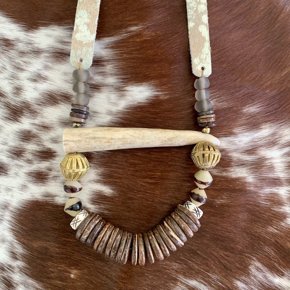 🌾 Hair on Hide Necklace - Picture 4 of 5